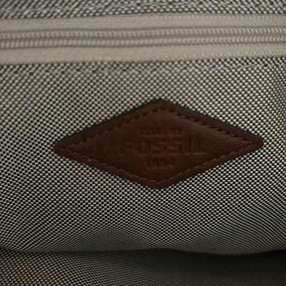 Fossil Concealed Carry Handbag - Picture 3 of 5